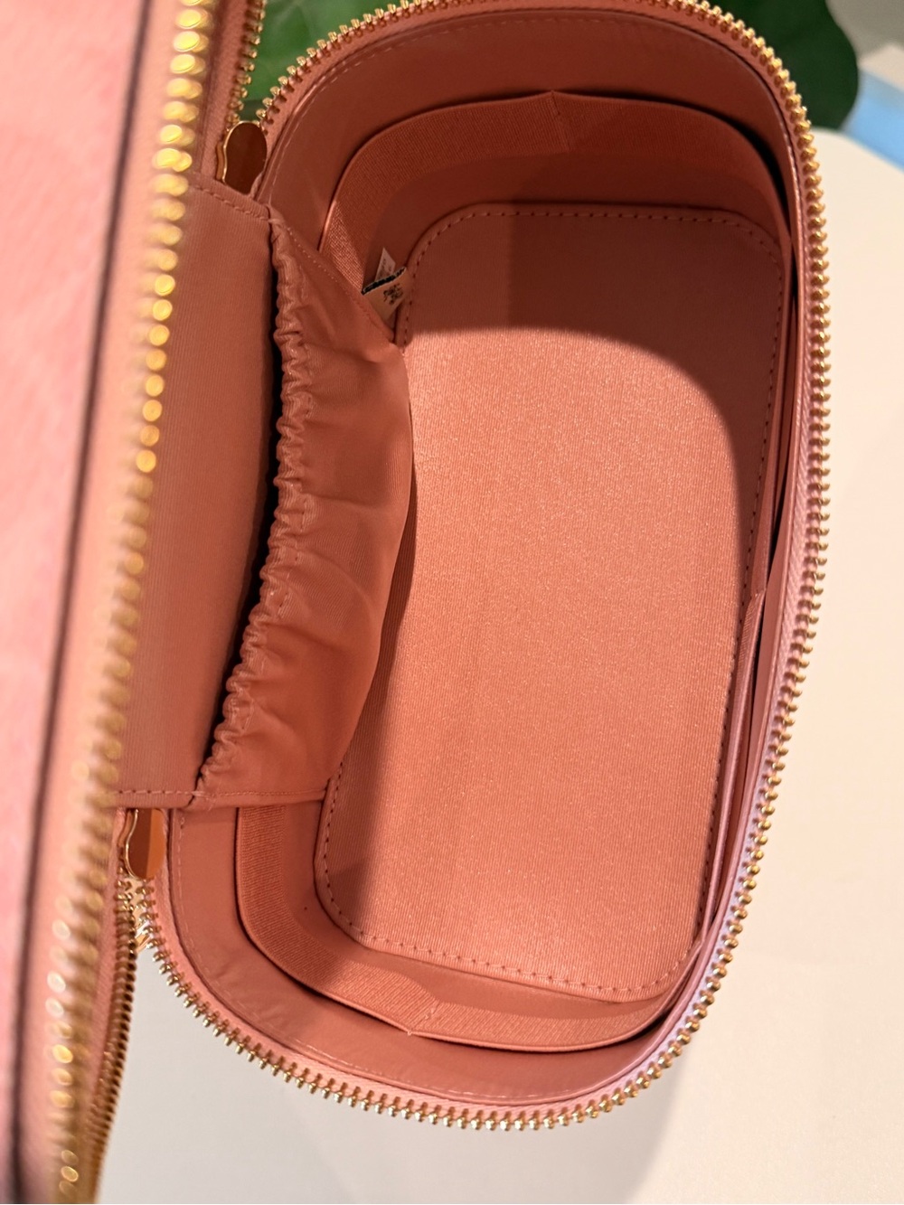 COACH Powder Pink Vanity Case BNWT - Picture 8 of 10